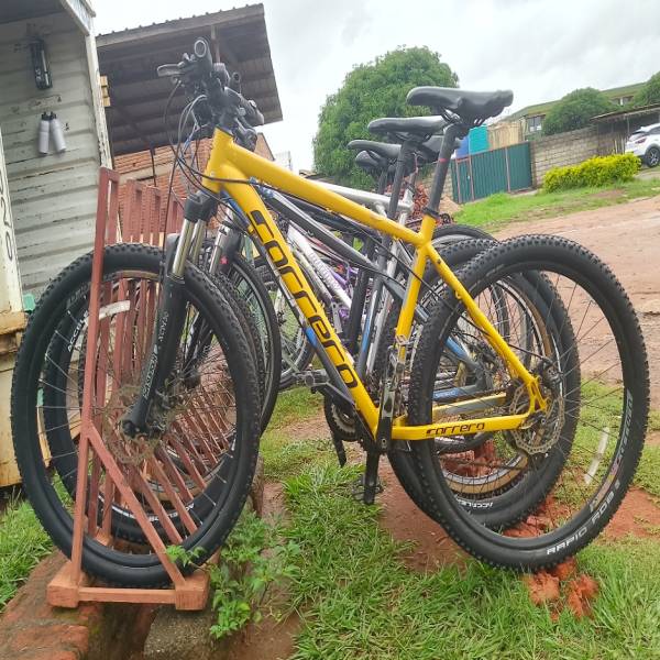 Correra Mountain Bike – Size 27